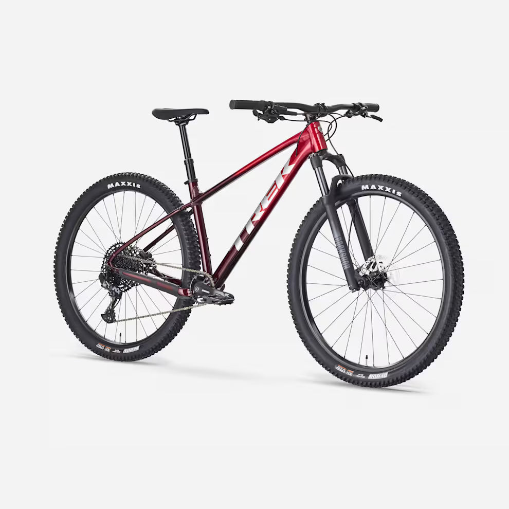 Trek Marlin 7 Gen 3 - Fury Red Fade